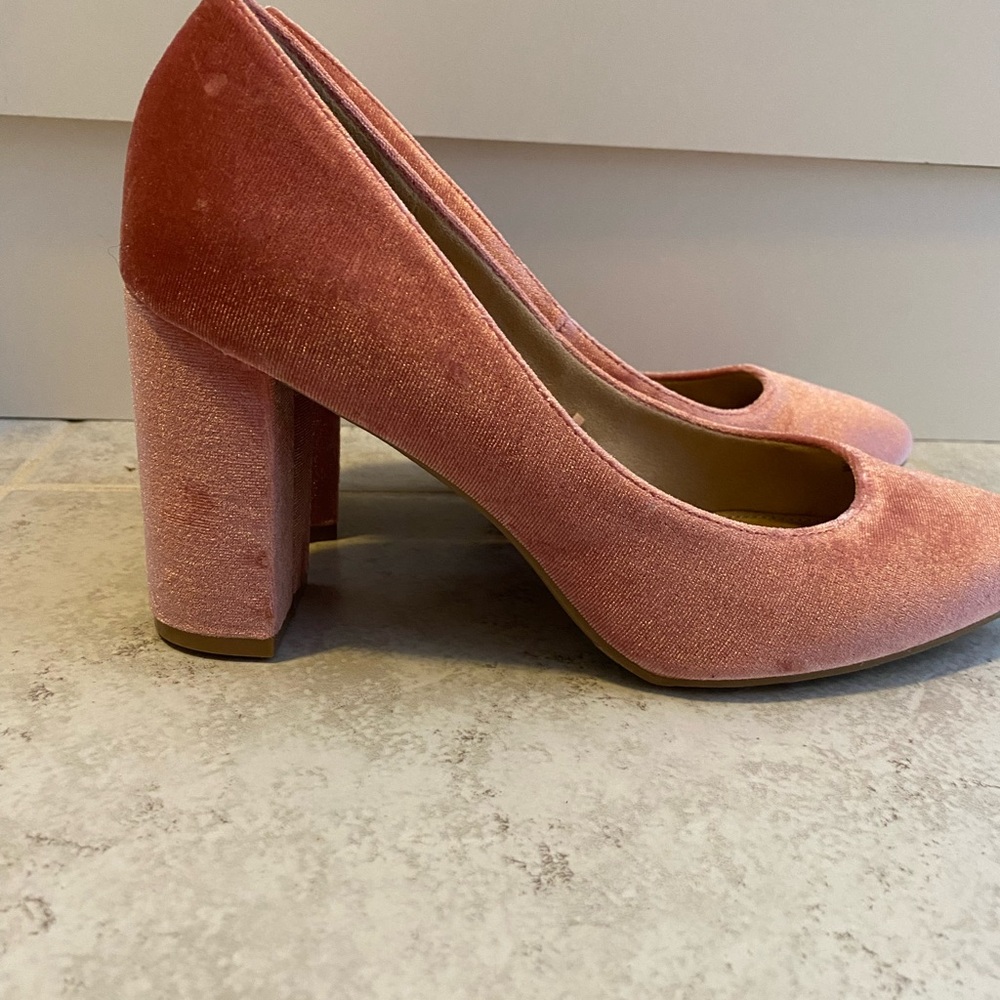 Rare Pink Velvet 2” Heels